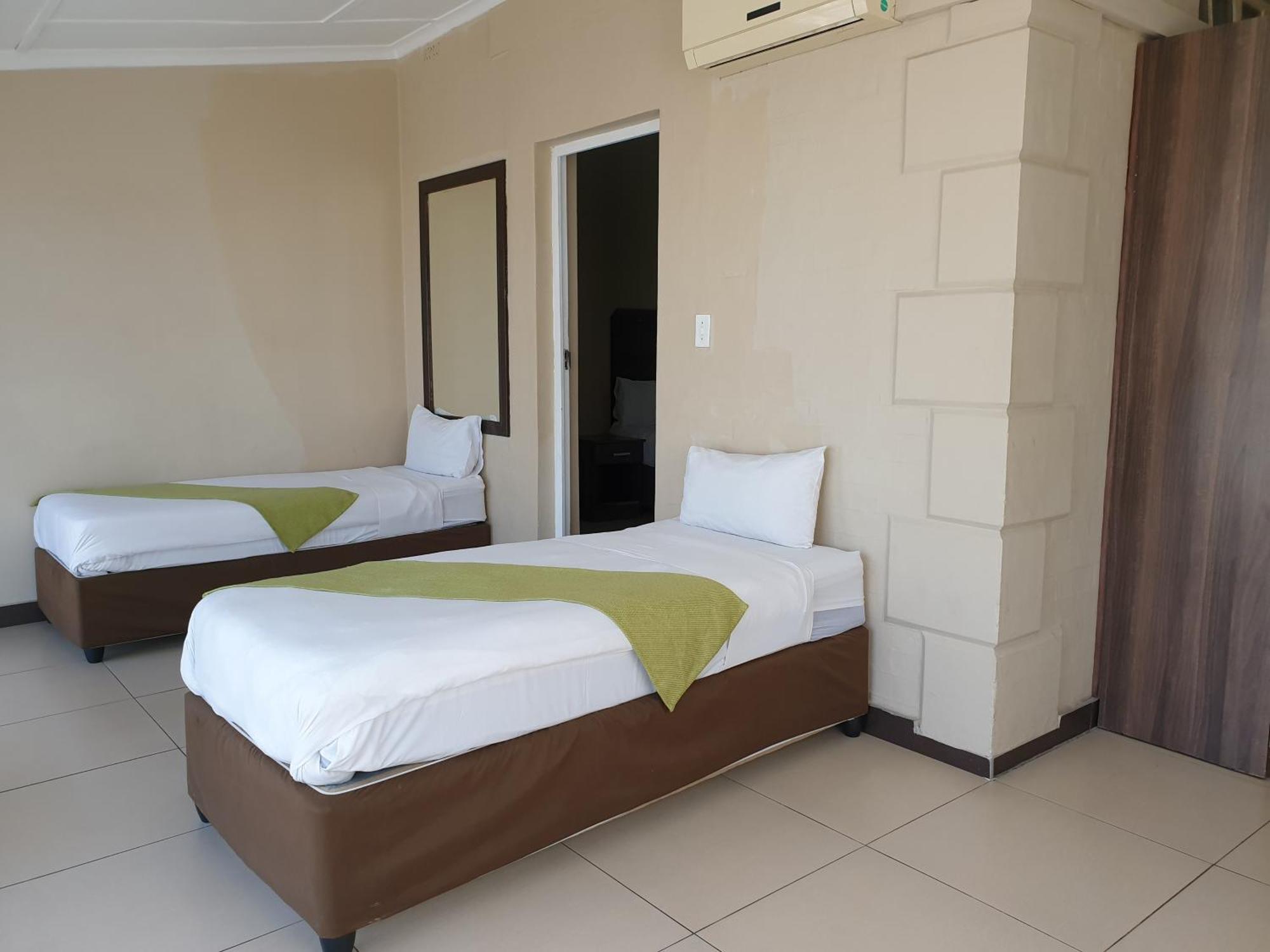 Cube Hotel Durban Bagian luar foto