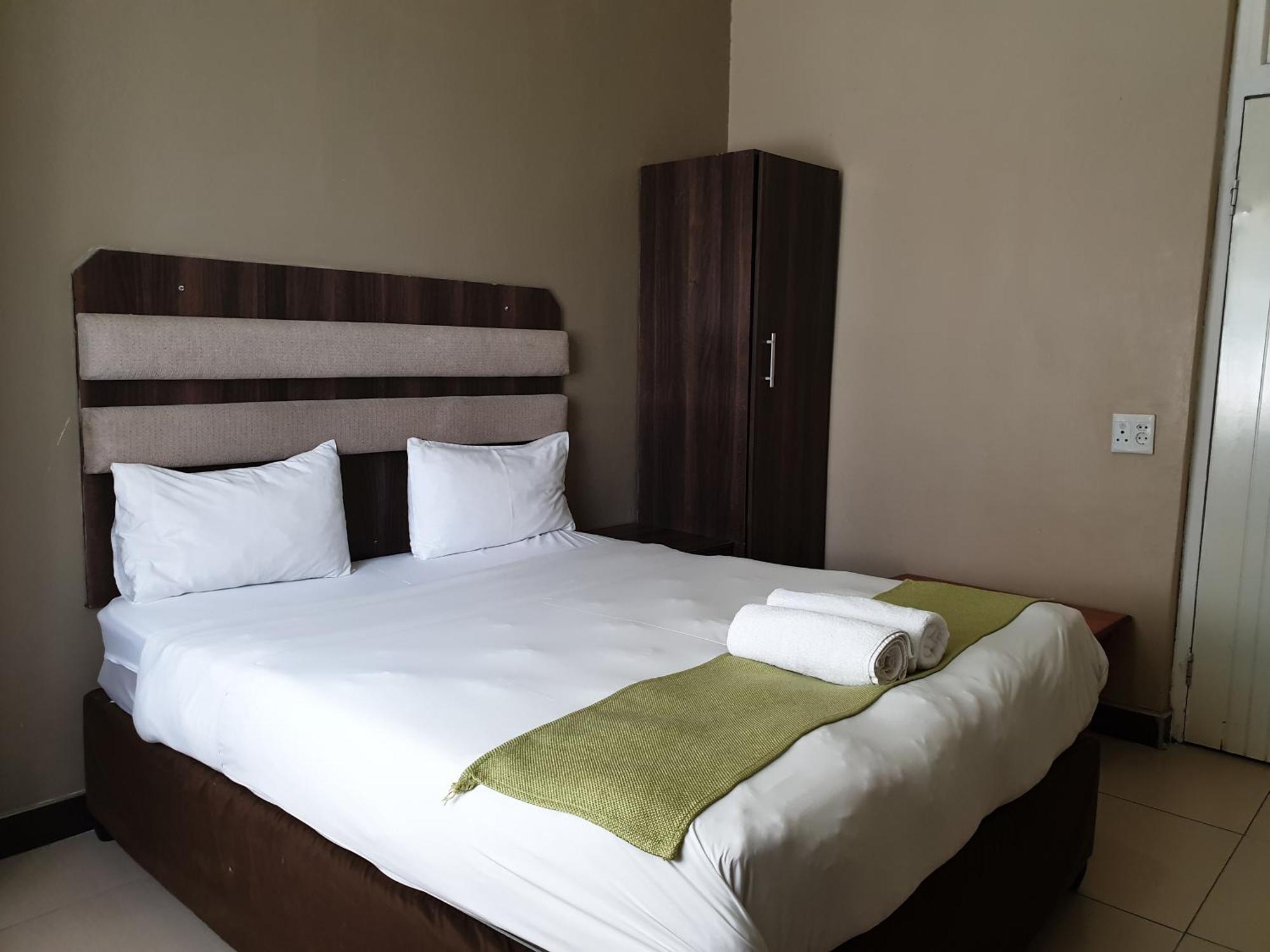 Cube Hotel Durban Bagian luar foto
