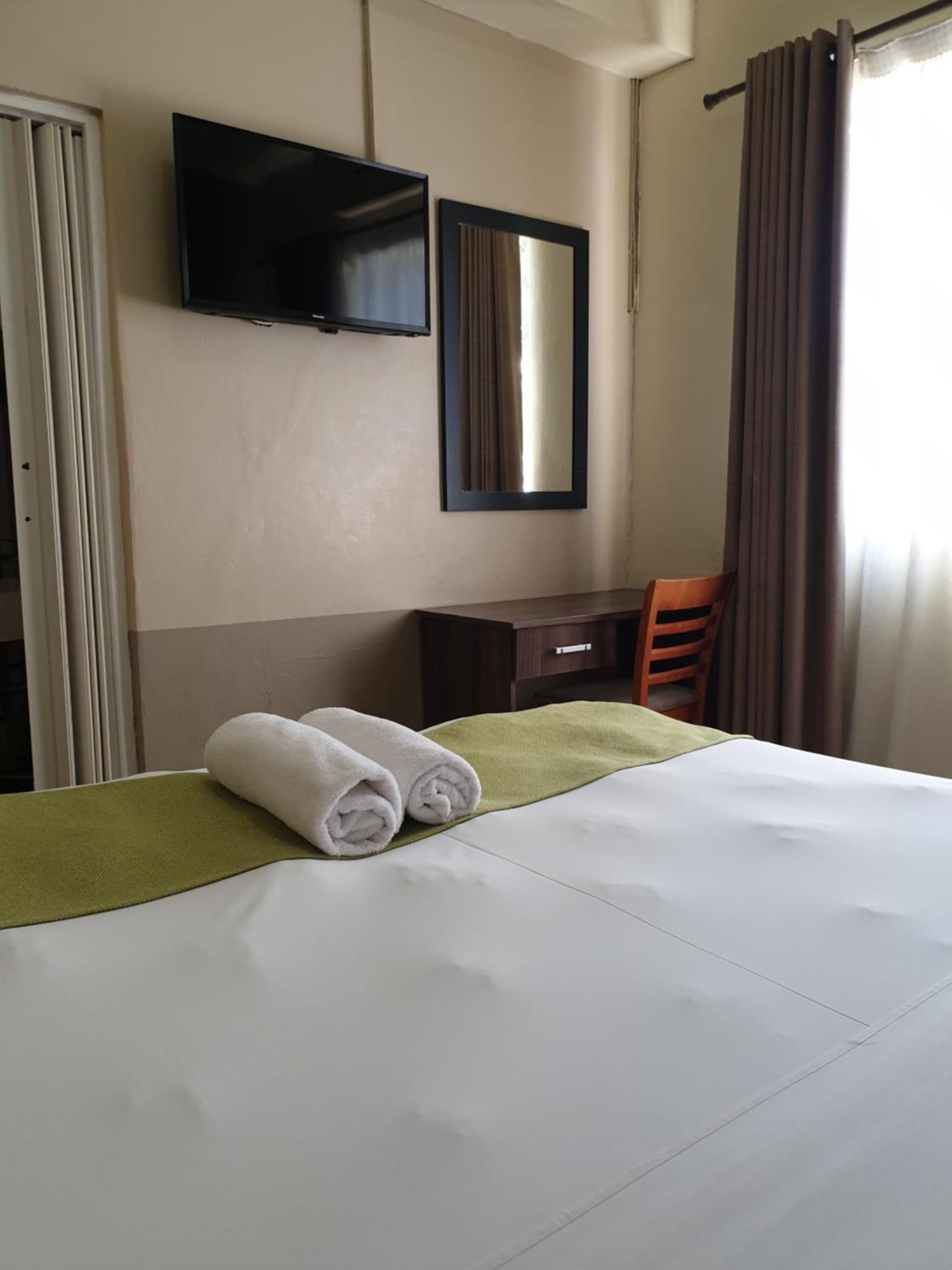 Cube Hotel Durban Bagian luar foto