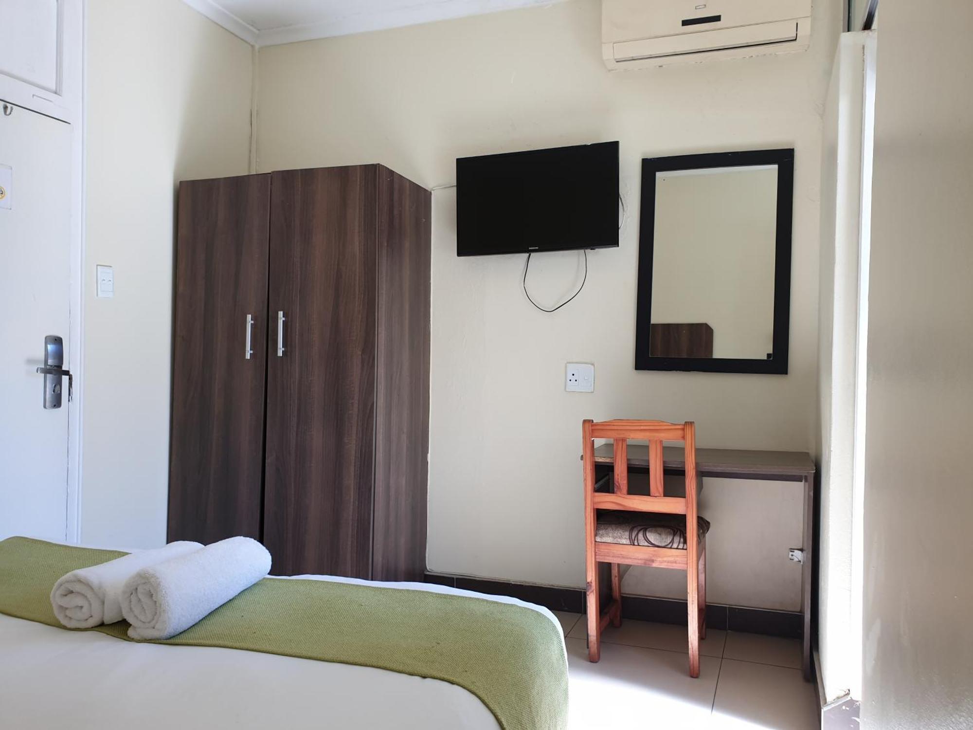 Cube Hotel Durban Bagian luar foto