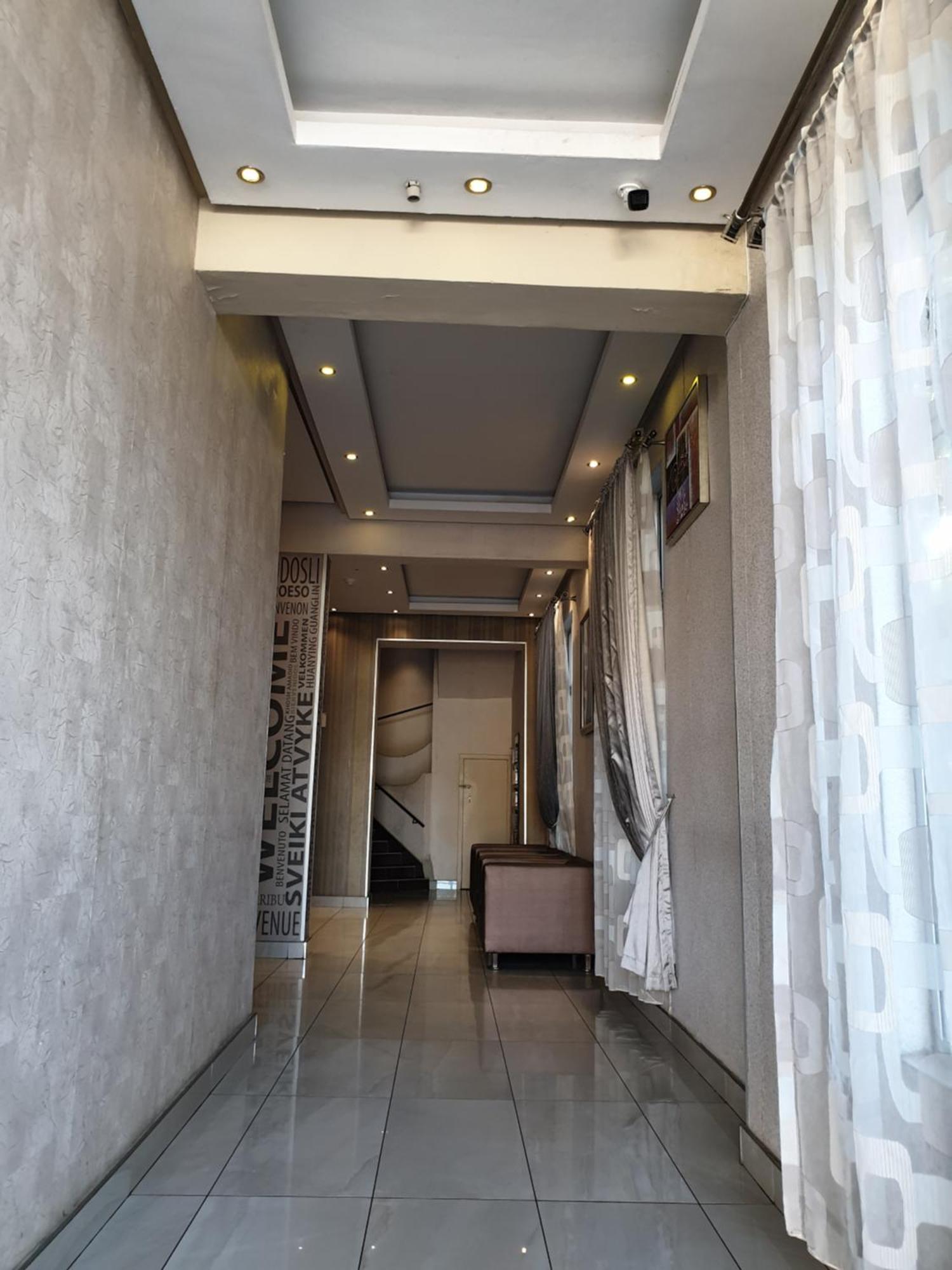 Cube Hotel Durban Bagian luar foto