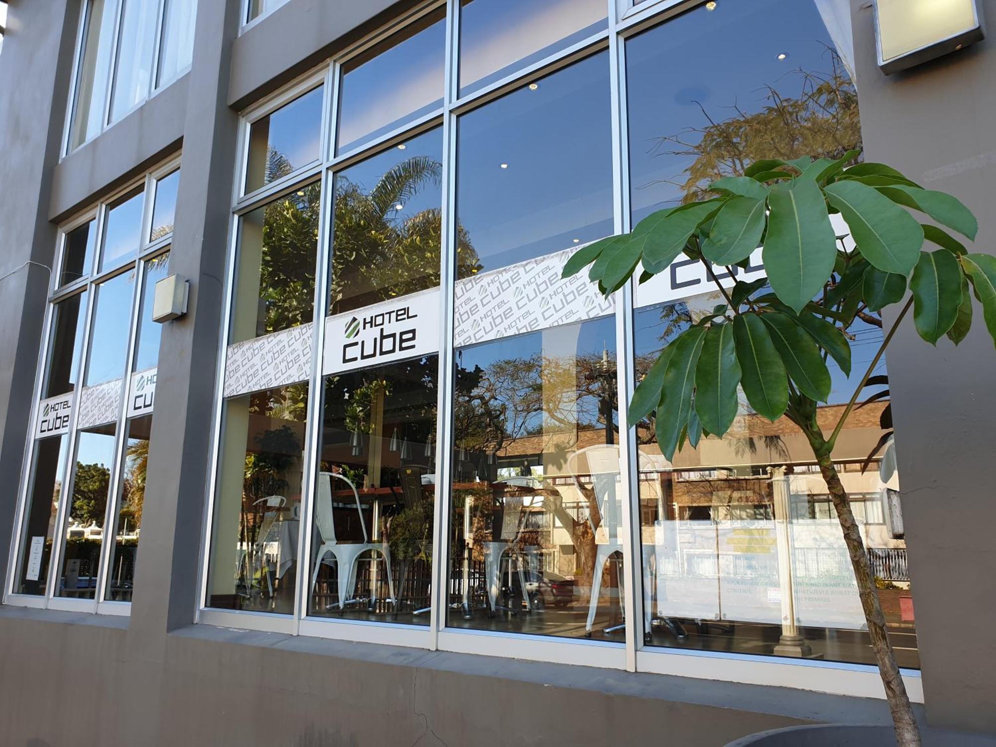 Cube Hotel Durban Bagian luar foto